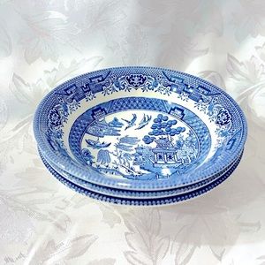 Set of 3 Vintage Churchill Blue White Willow cereal bowls 6.5”. Made in …